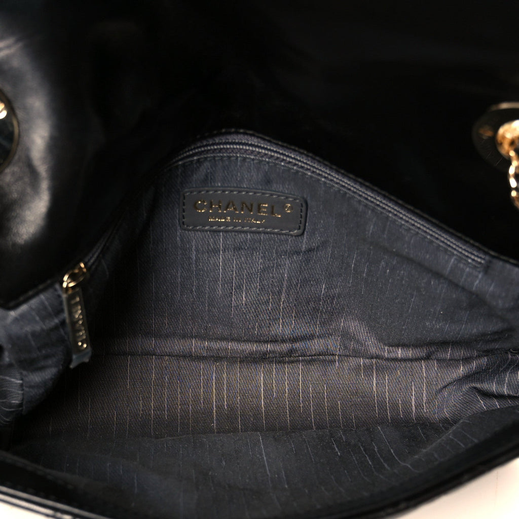 Lambskin Quilted Medium Westminster Pearl Flap Black
