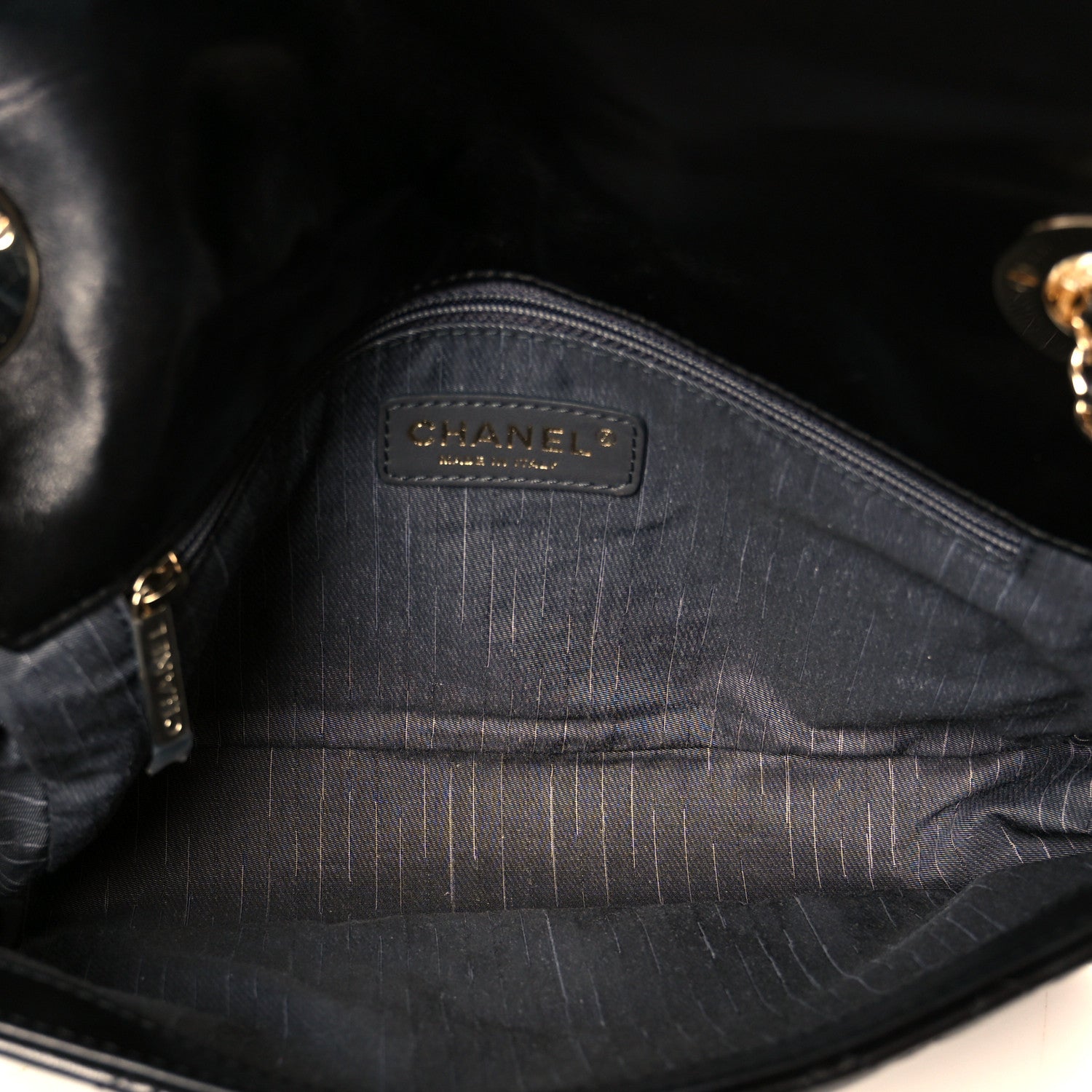 Lambskin Quilted Medium Westminster Pearl Flap Black