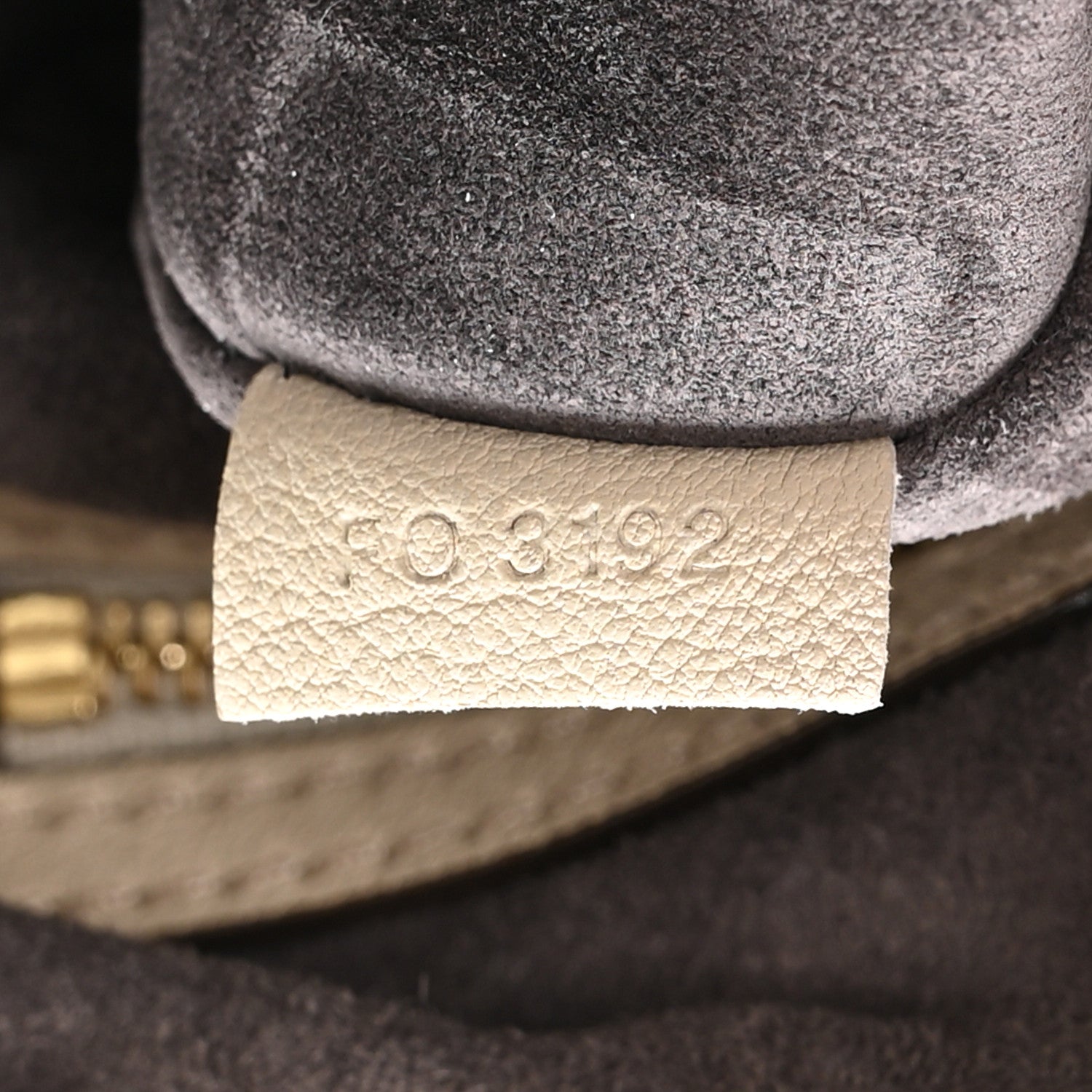 Veau Cachemire SC Bag PM Cream