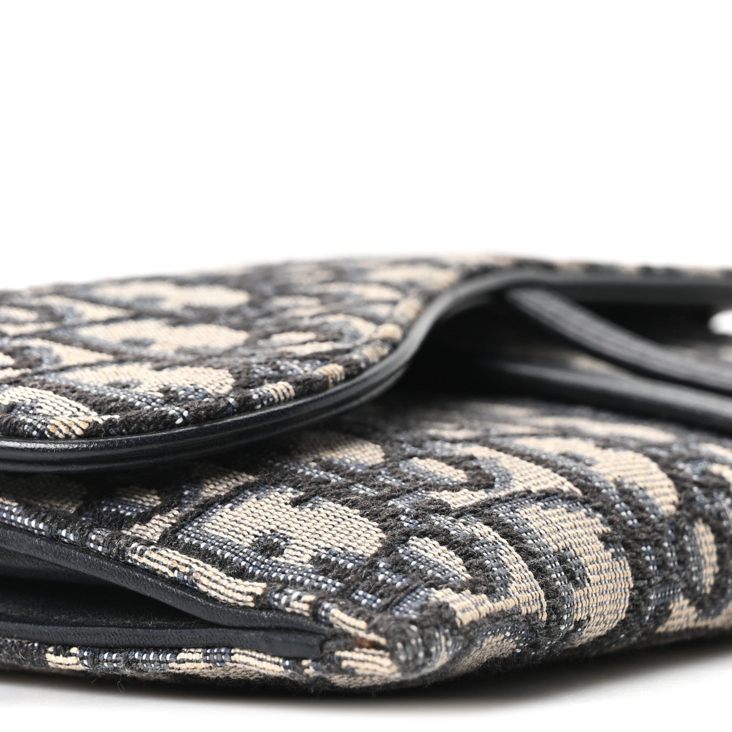 Oblique Saddle Chain Long Wallet Blue