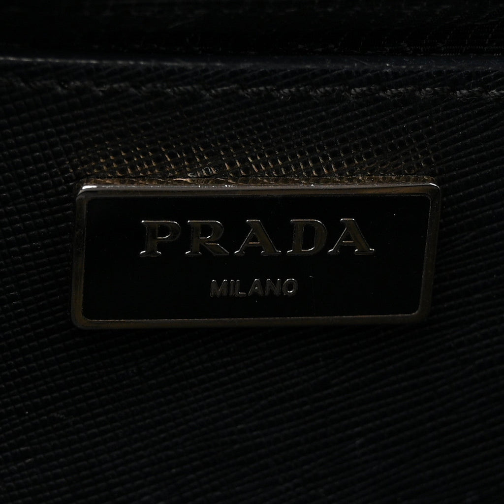 Saffiano Medium Galleria Double Zip Tote Black