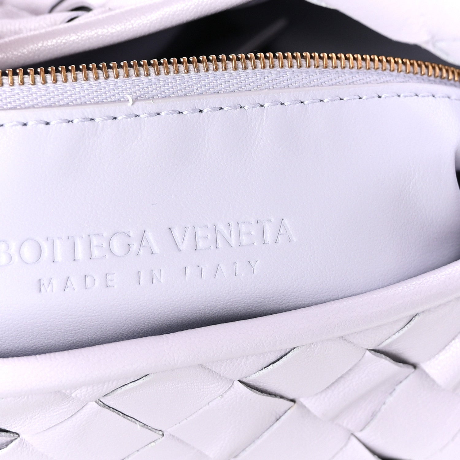 Calfskin Intrecciato Small Hop Oyster Lilac