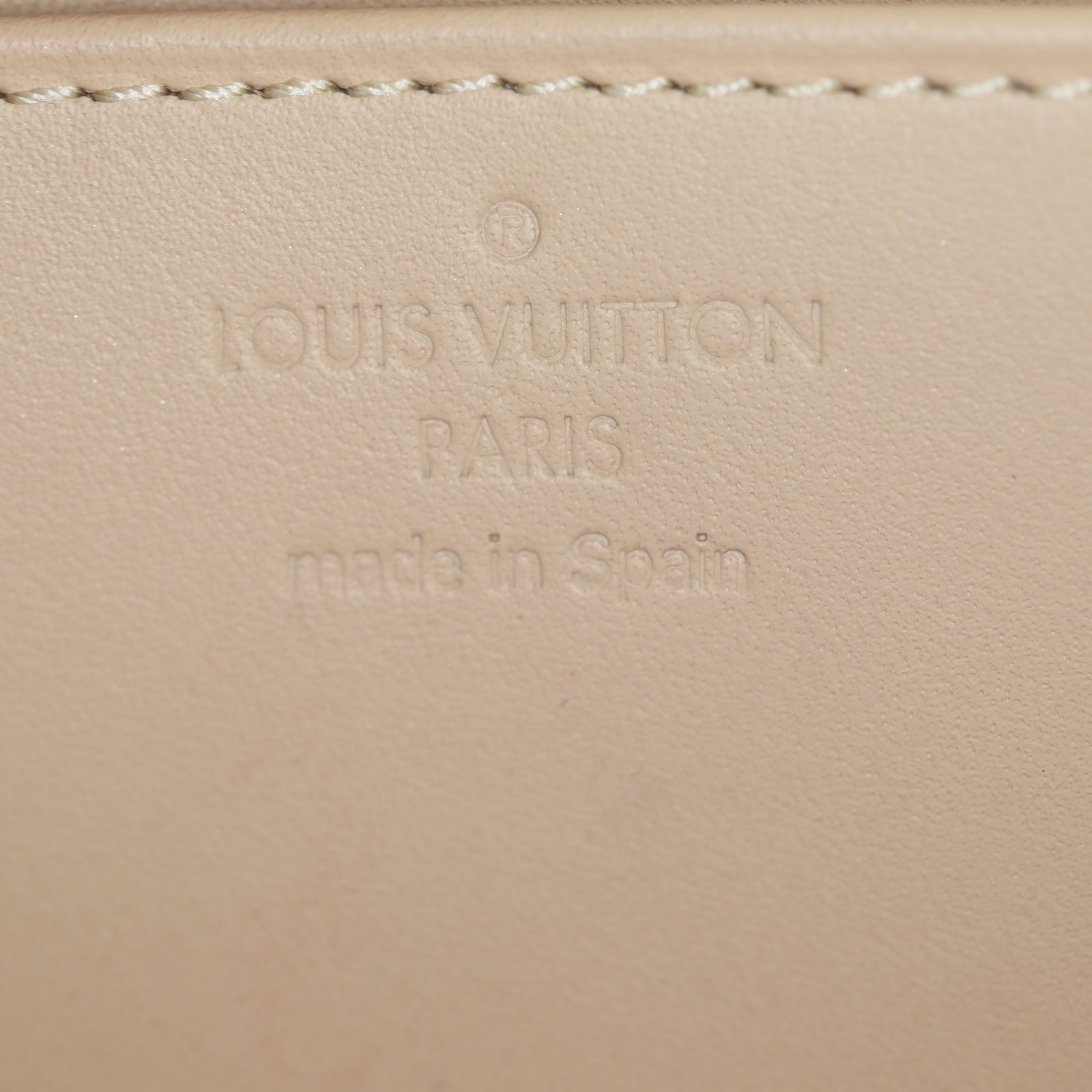 Louis Vuitton Louise Clutch Patent