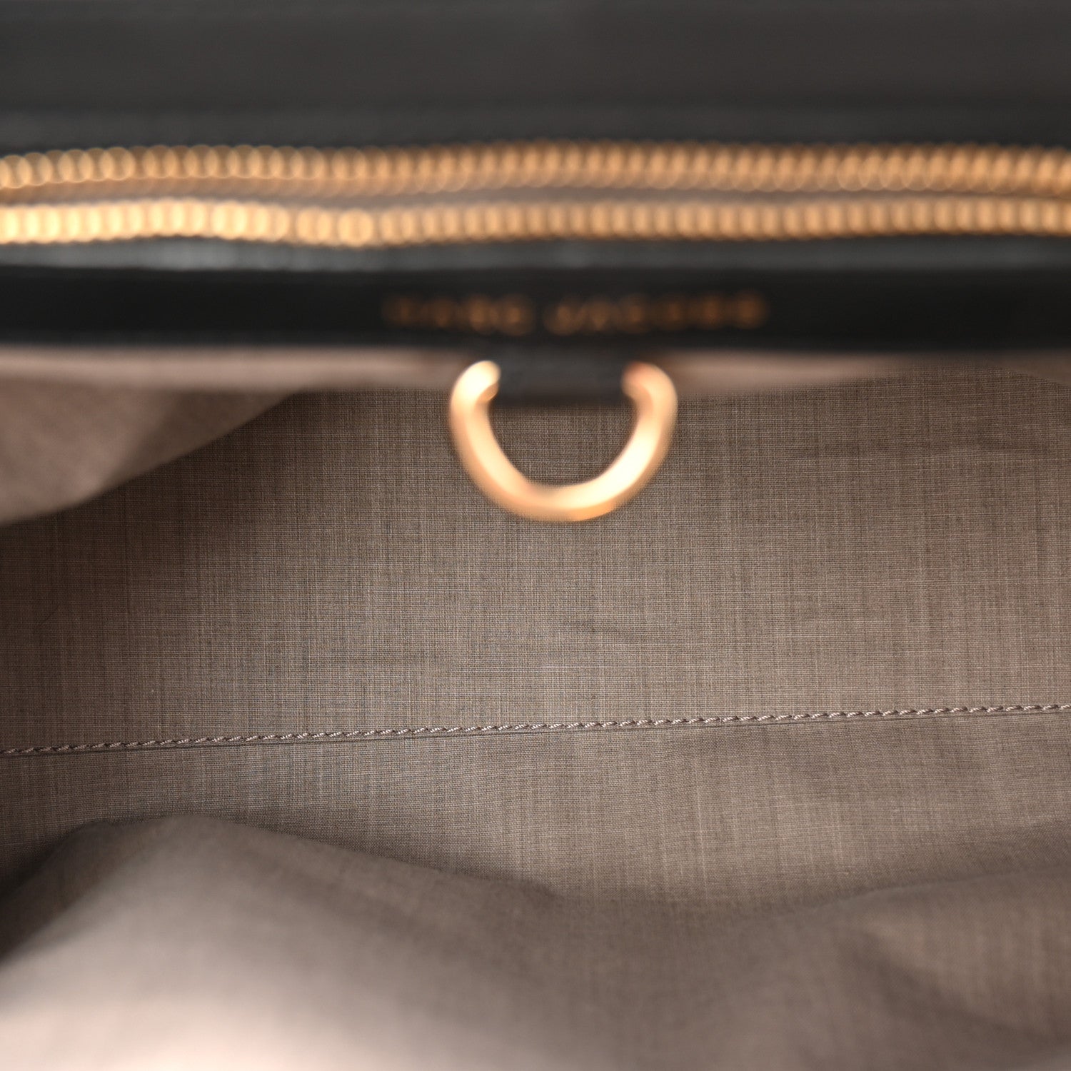 Calfskin Quilted Stam Black