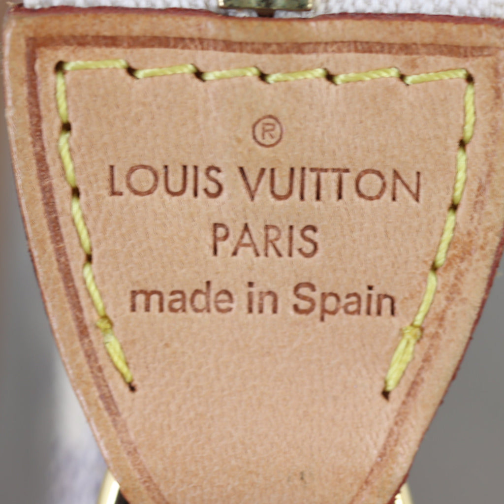 Louis Vuitton Pochette Accessoires Damier Azur