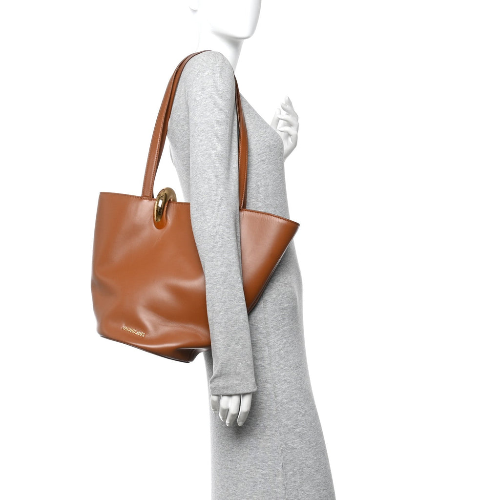 Smooth Calfskin Medium Le Bambola Moyen Light Brown