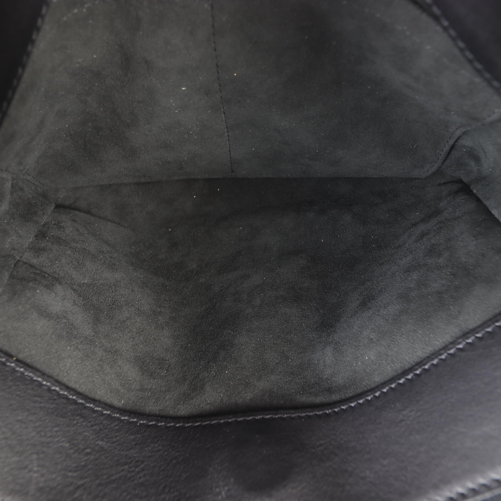 Louis Vuitton Lilia PM Monogram Antheia