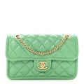Caviar Quilted Medium Sweet Classic Flap Green