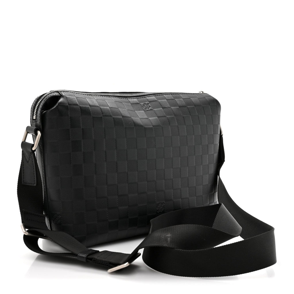 Damier Infini Messenger PM Onyx