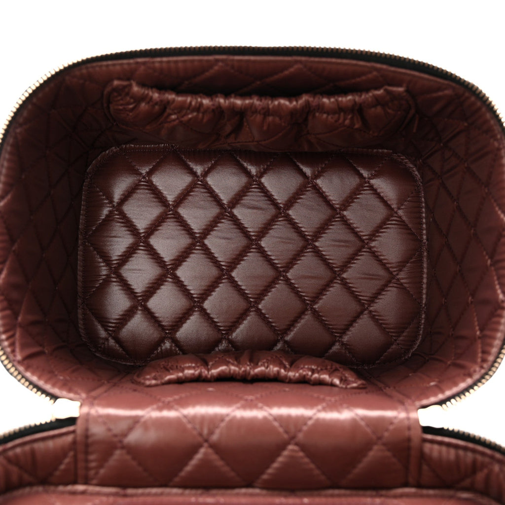 Caviar Quilted Large Vanity Pouch Black