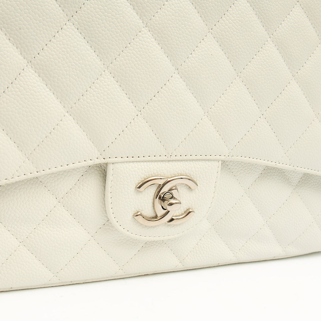 Chanel Shoulder Bag Classic - Maxi in White, Caviar Leather
