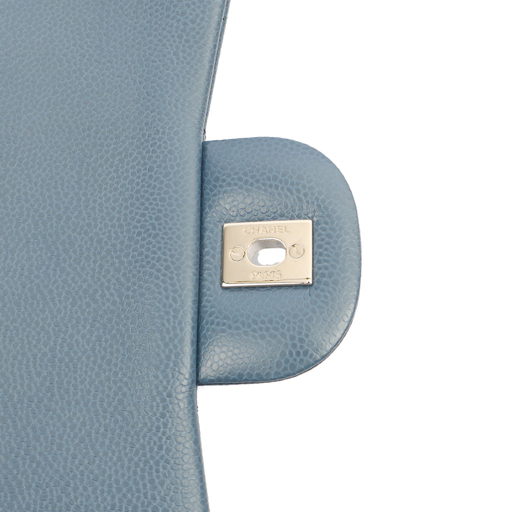 Chanel Shoulder Bag Classic Double Flap - Large in Blue, Caviar Leather