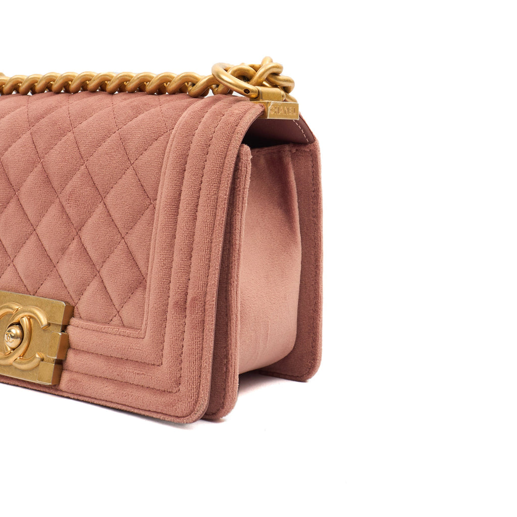Chanel Shoulder Bag Boy - Small in Pink, Suede