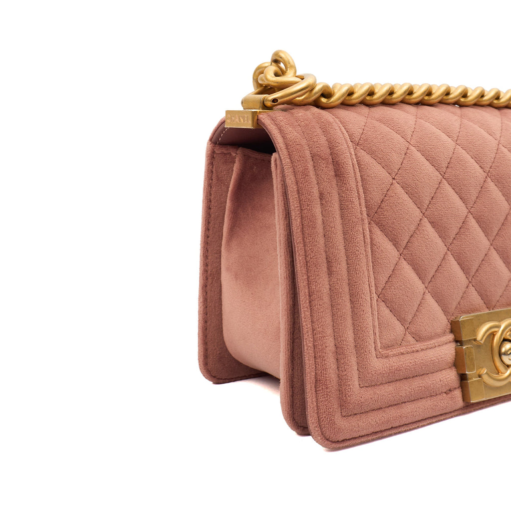 Chanel Shoulder Bag Boy - Small in Pink, Suede