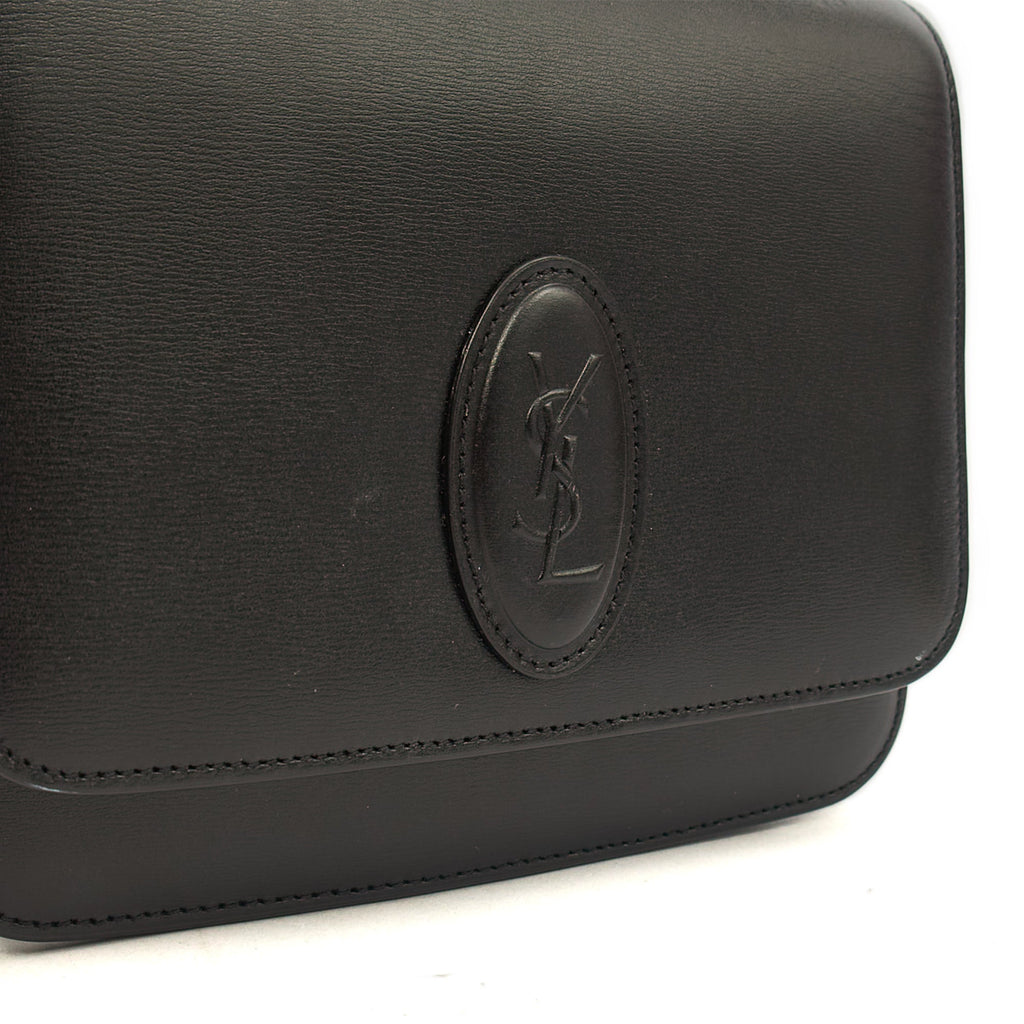 Saint Laurent Shoulder Bag LE 61 in Black, Calfskin Leather