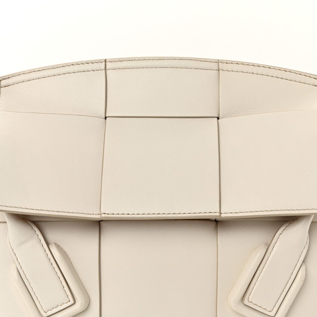 French Calfskin Maxi Intrecciato Arco 33 Bianco