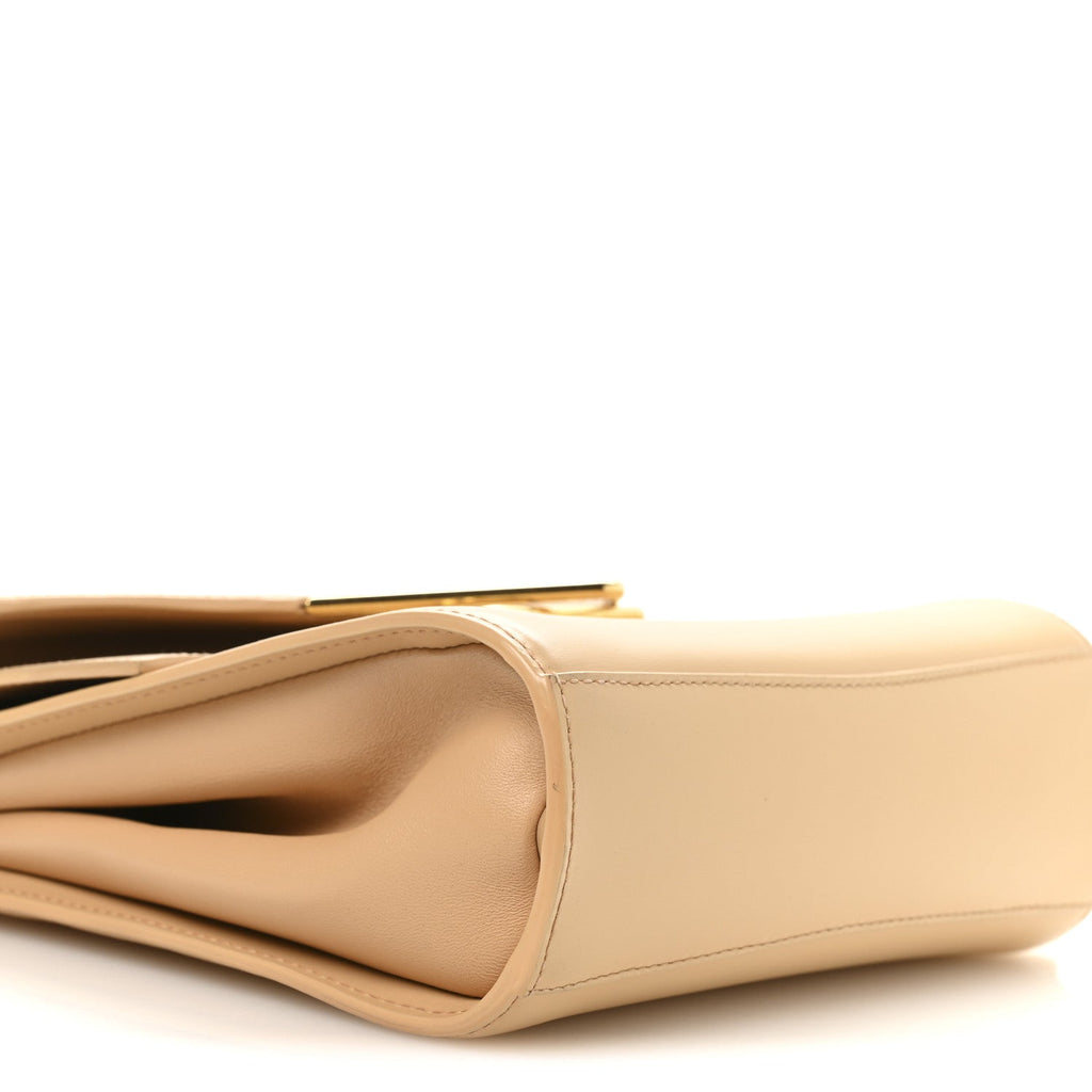 Box Calfskin Nappa Clip Bag Almond Gold