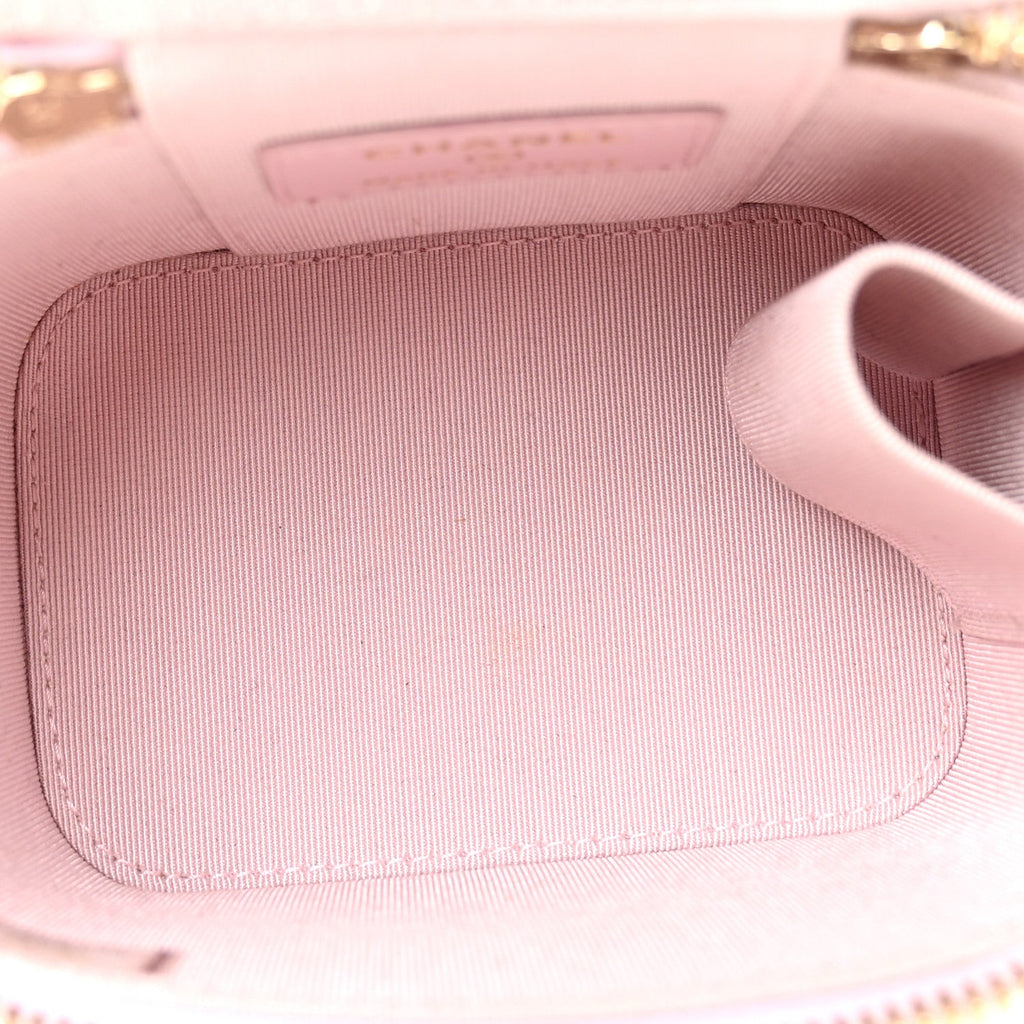 Caviar Quilted Mini Vanity Case With Chain Light Pink