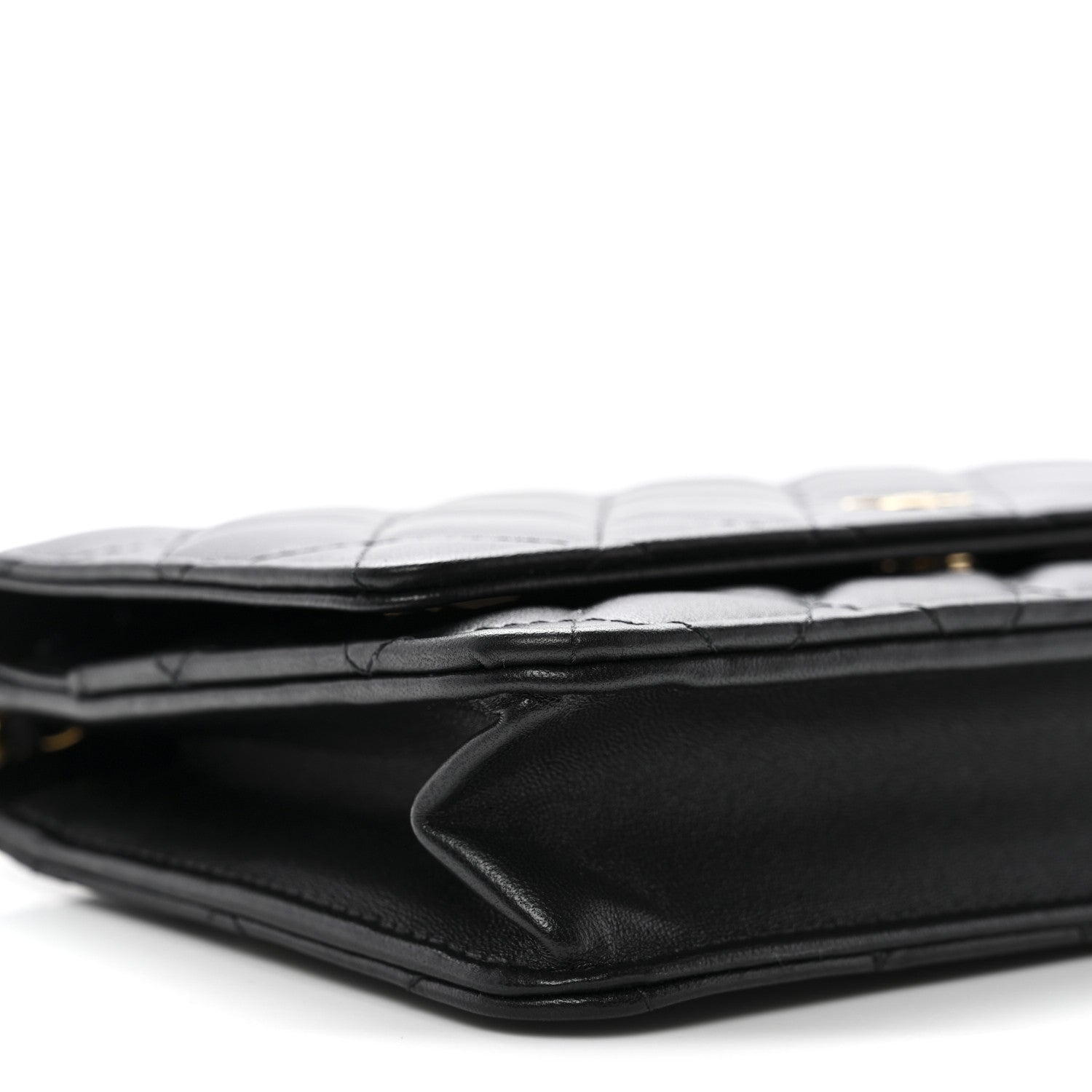 Lambskin Quilted Wallet On Chain WOC Black