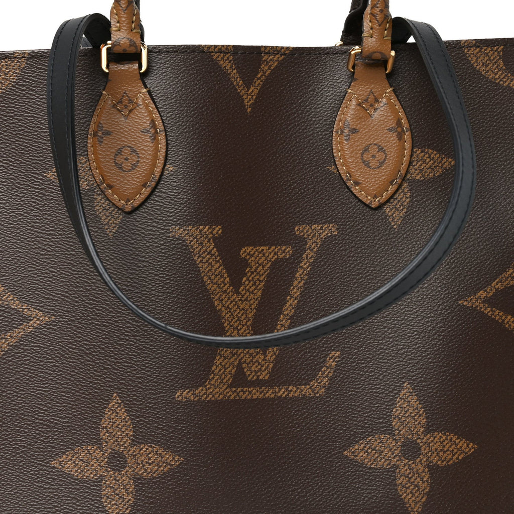 Reverse Monogram Giant Onthego MM