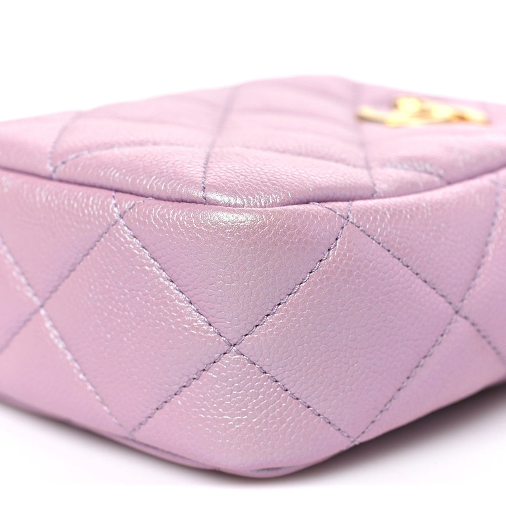 Iridescent Caviar Quilted Vertical My Perfect Camera Case Pink