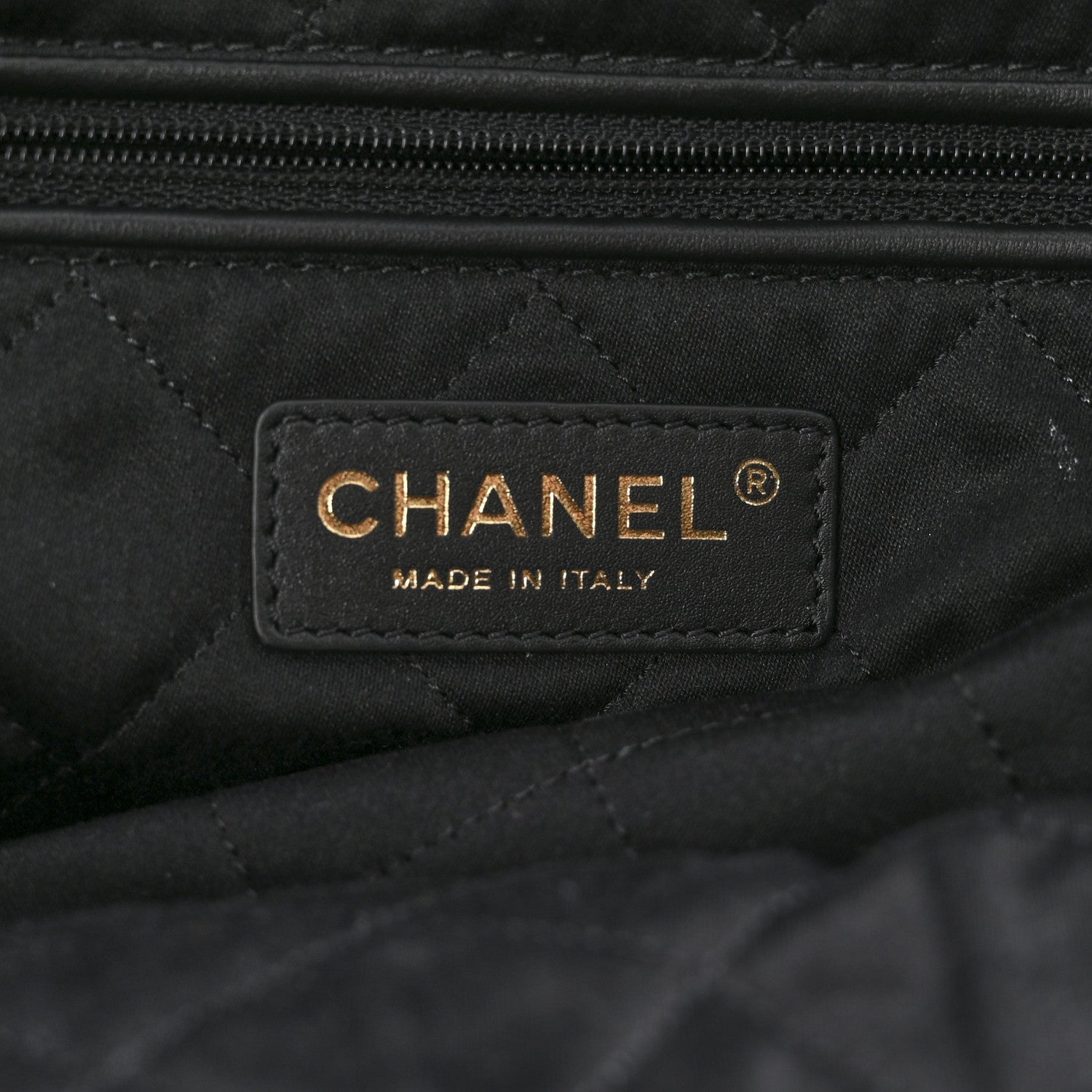Shiny Calfskin Quilted Small Chanel 22 Black