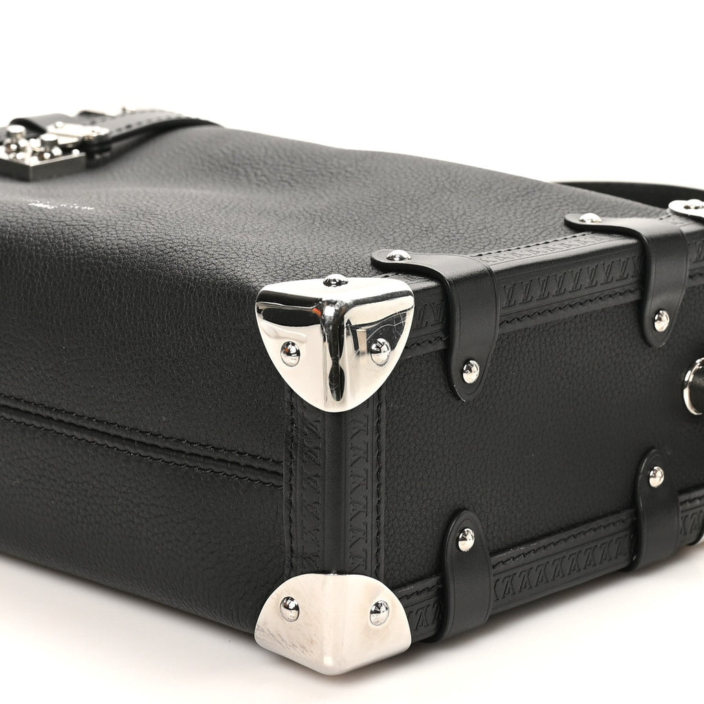 Calfskin Side Trunk MM Black