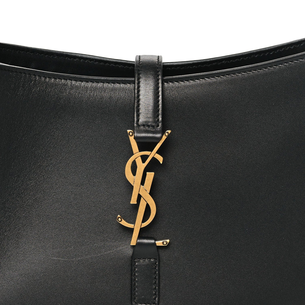 Smooth Calfskin Le 5 A 7 Hobo Black