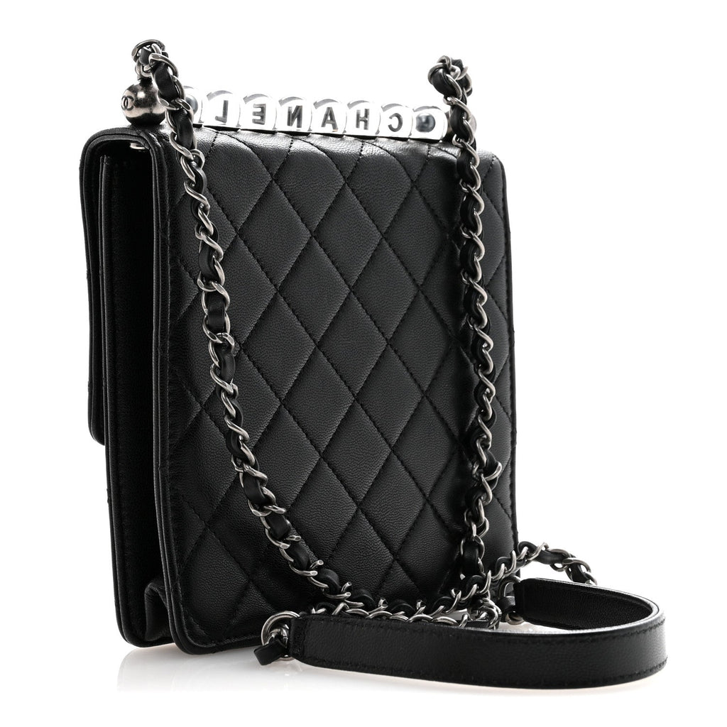 Lambskin Quilted Chic Pearls Flap Black