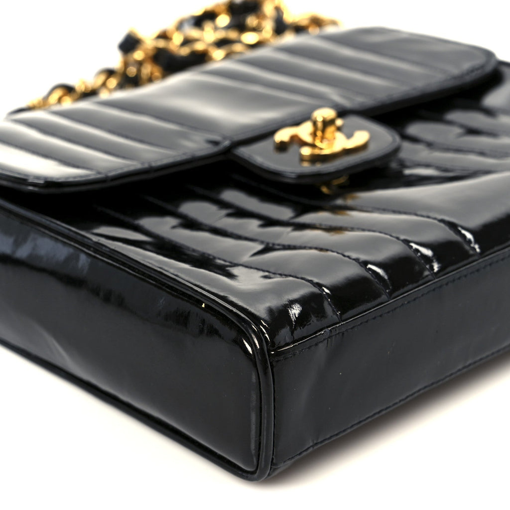 Patent Vertical Quilt Small Flap Black