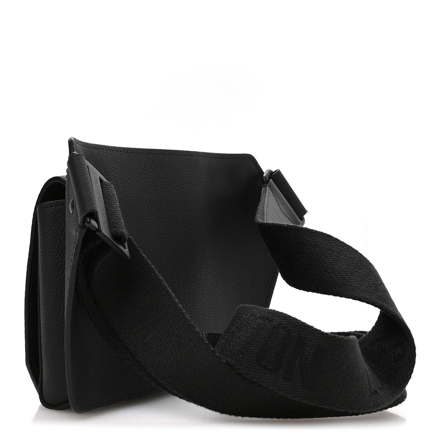 Grained Calfskin Aerogram Takeoff Sling Black