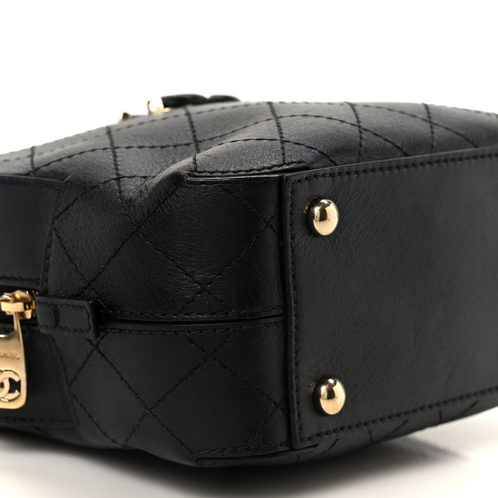 Calfskin Stitched Covered CC Camera Case Bag Black