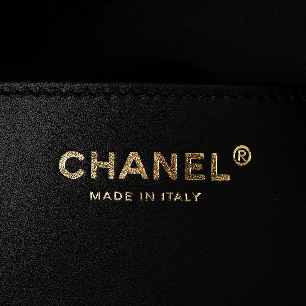 Caviar Quilted Medium Chanel 25 Handbag Black