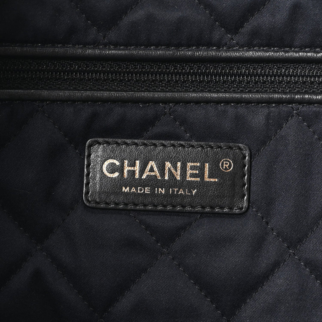 Shiny Calfskin Quilted Chanel 22 Dark Grey