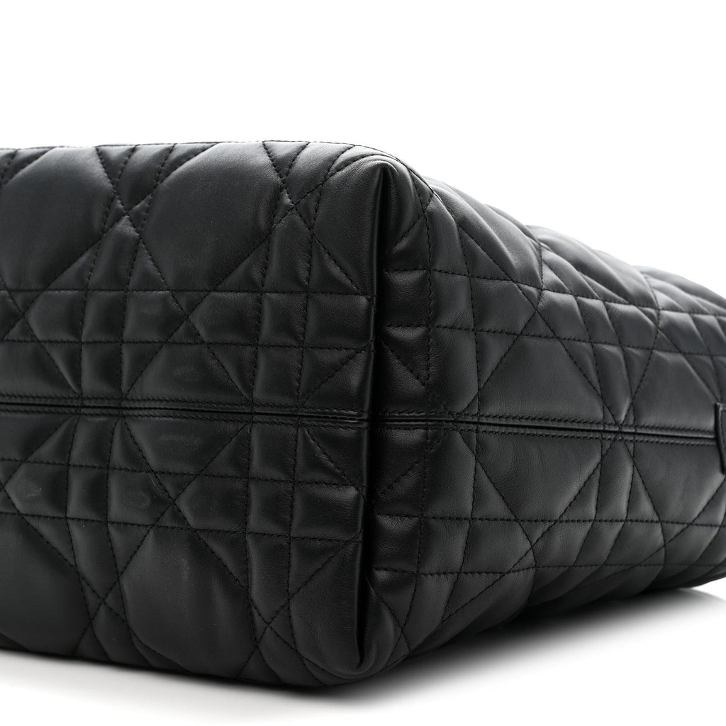 Calfskin Macrocannage Medium Toujours Black