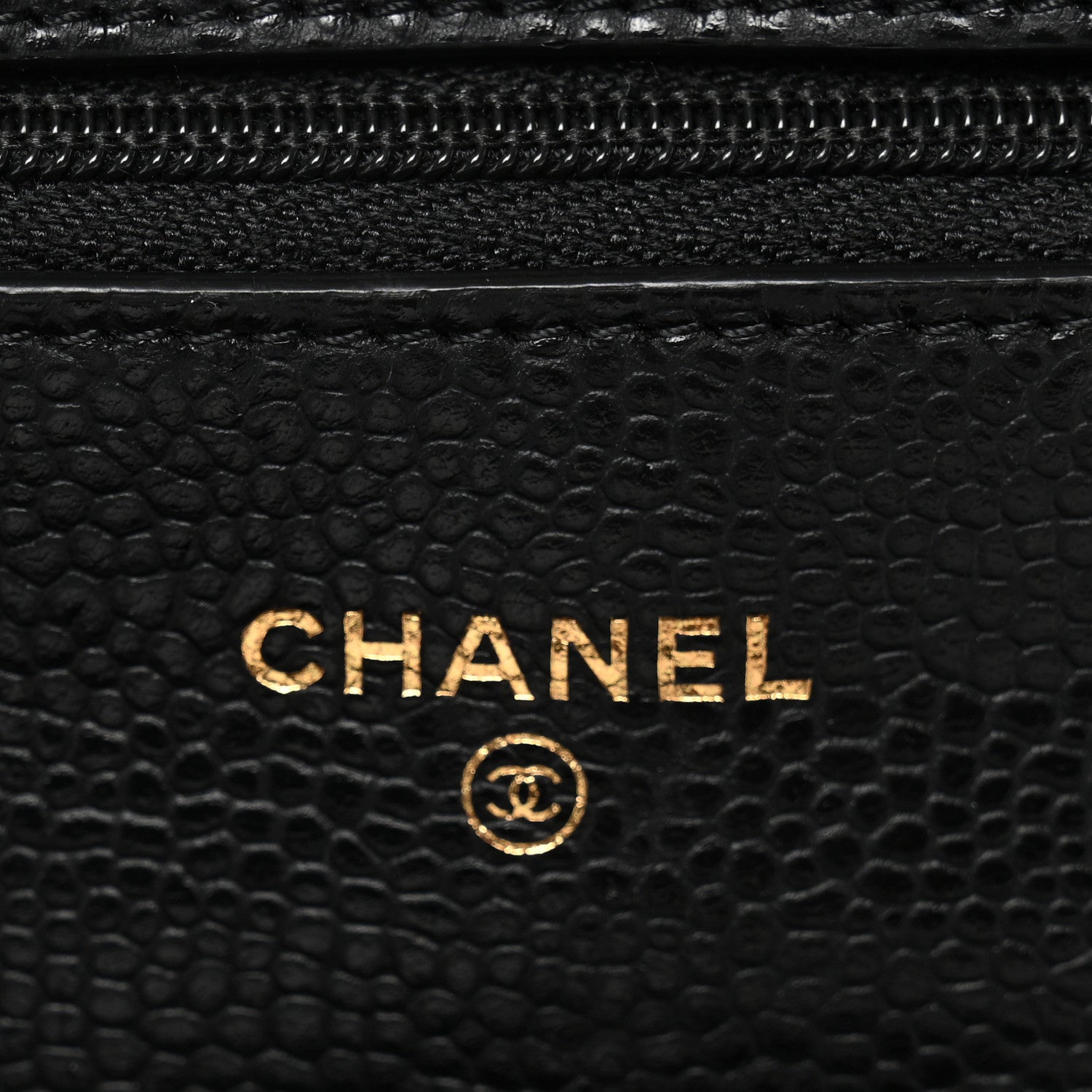 Caviar Quilted CC Turnlock Wallet On Chain WOC Black
