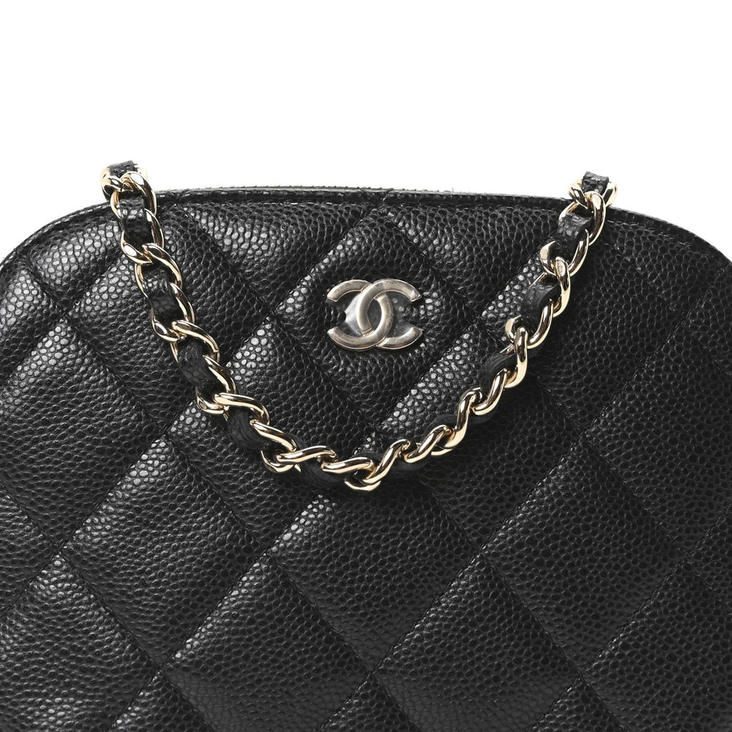 Caviar Quilted Classic Clutch With Chain Black