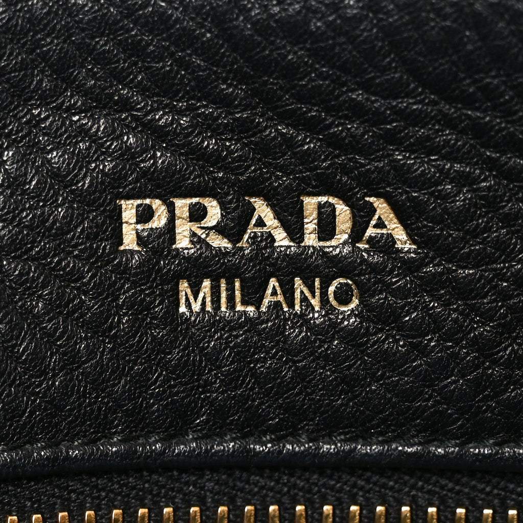 Vitello Daino Small Tote Black