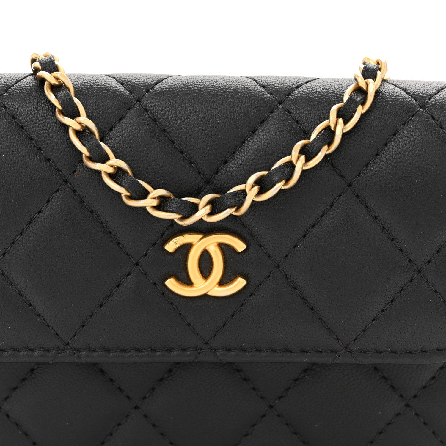 Lambskin Quilted Pearl Crush Flap With Chain Black