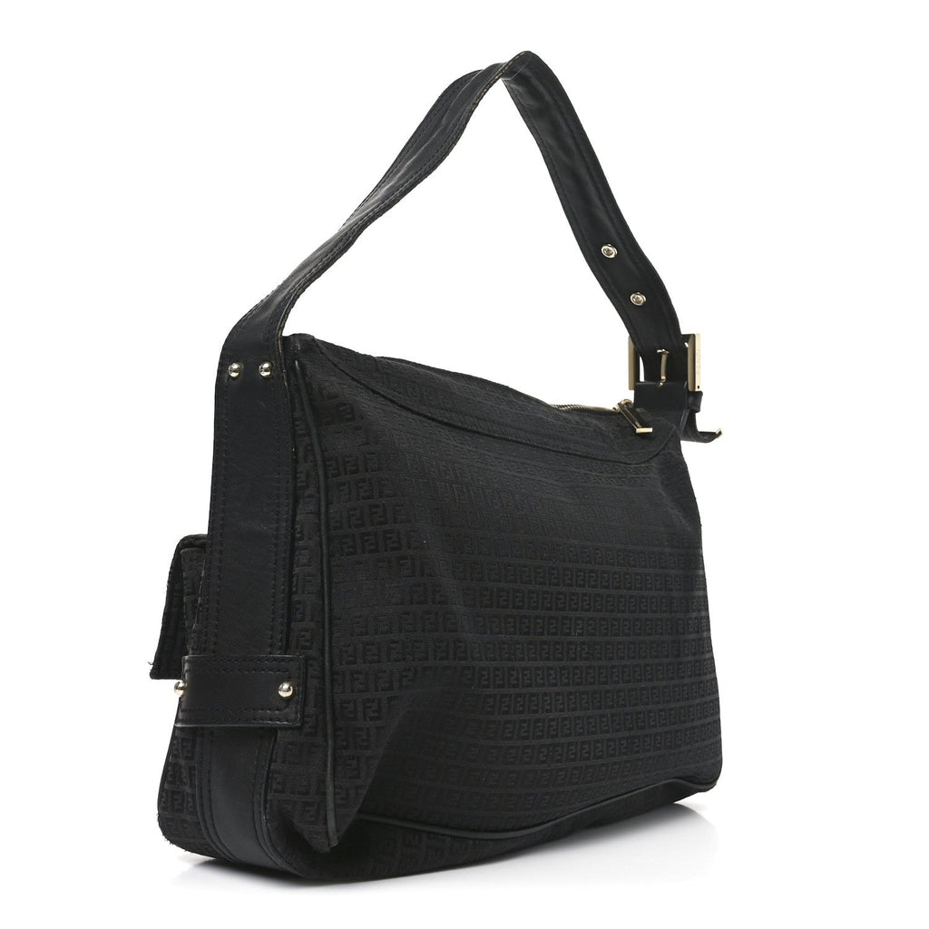 Zucchino Vitello Shoulder Bag Black