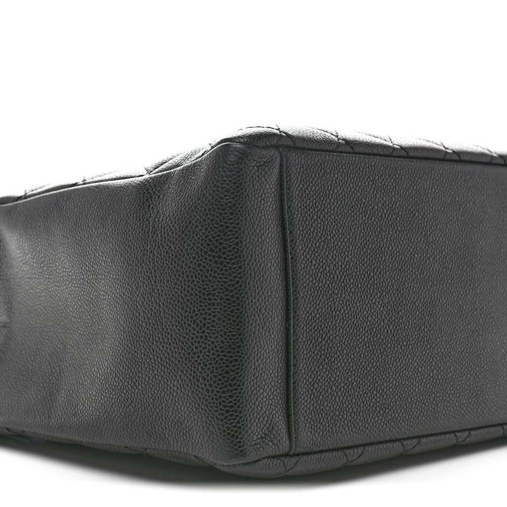 Caviar Quilted Grand Shopping Tote GST Black