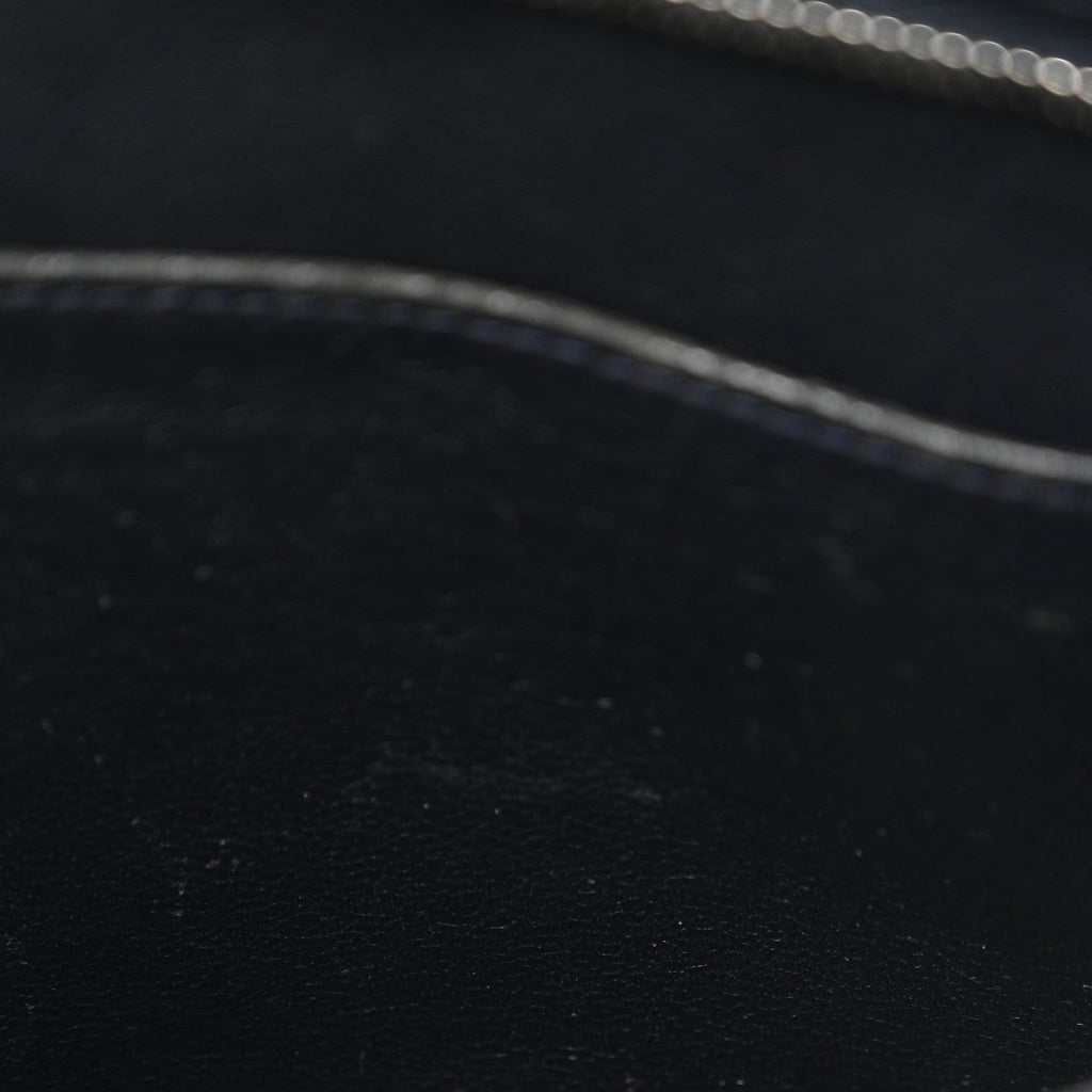 Caviar Quilted Medallion Tote Navy