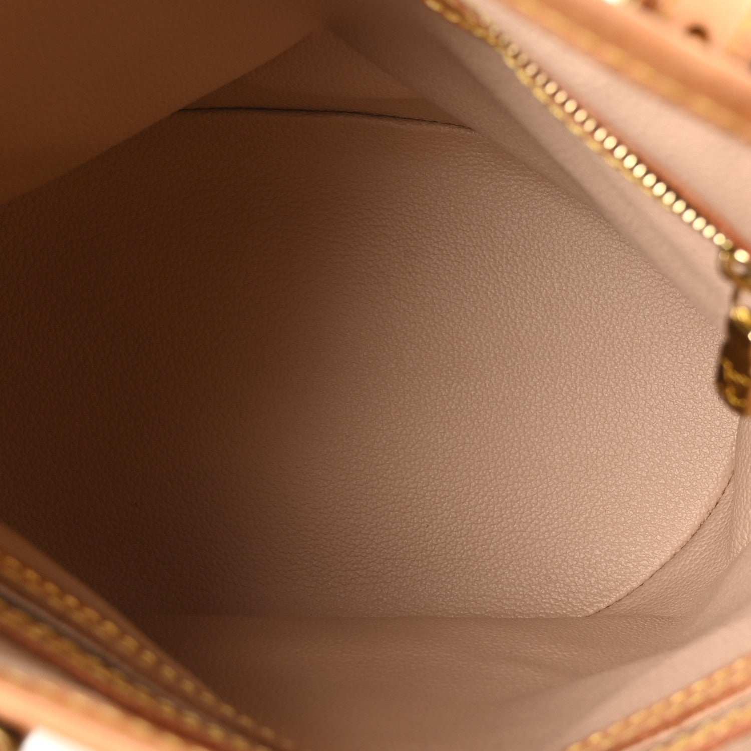 Monogram Petit Bucket 23