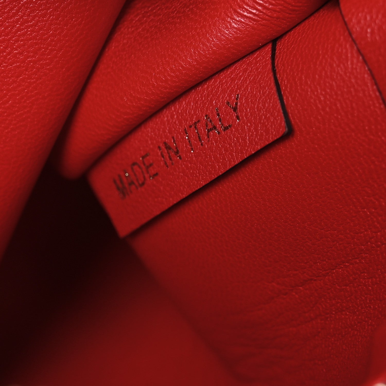 PVC Vlogo Escape Tote Red