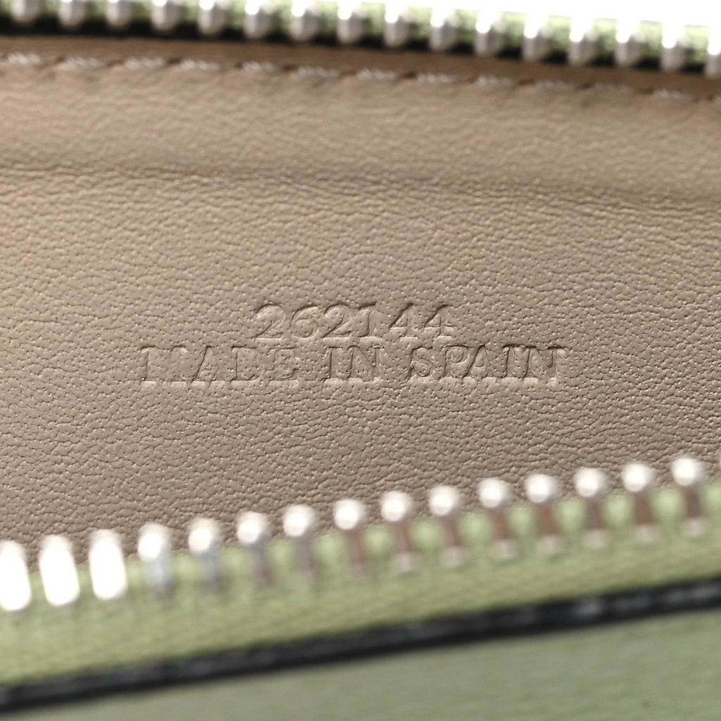 Soft Grained Calfskin Coin  Holder Rosemary Tan