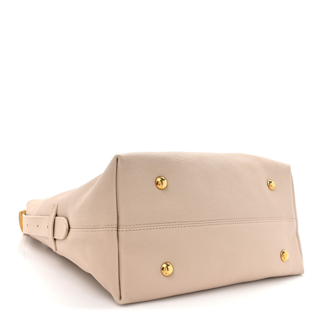 Grained Calfskin Low Key Hobo MM Limestone