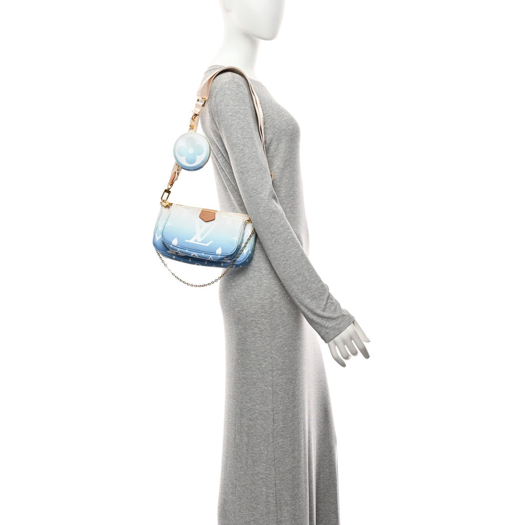 Monogram Giant By The Pool Multi Pochette Accessories Blue