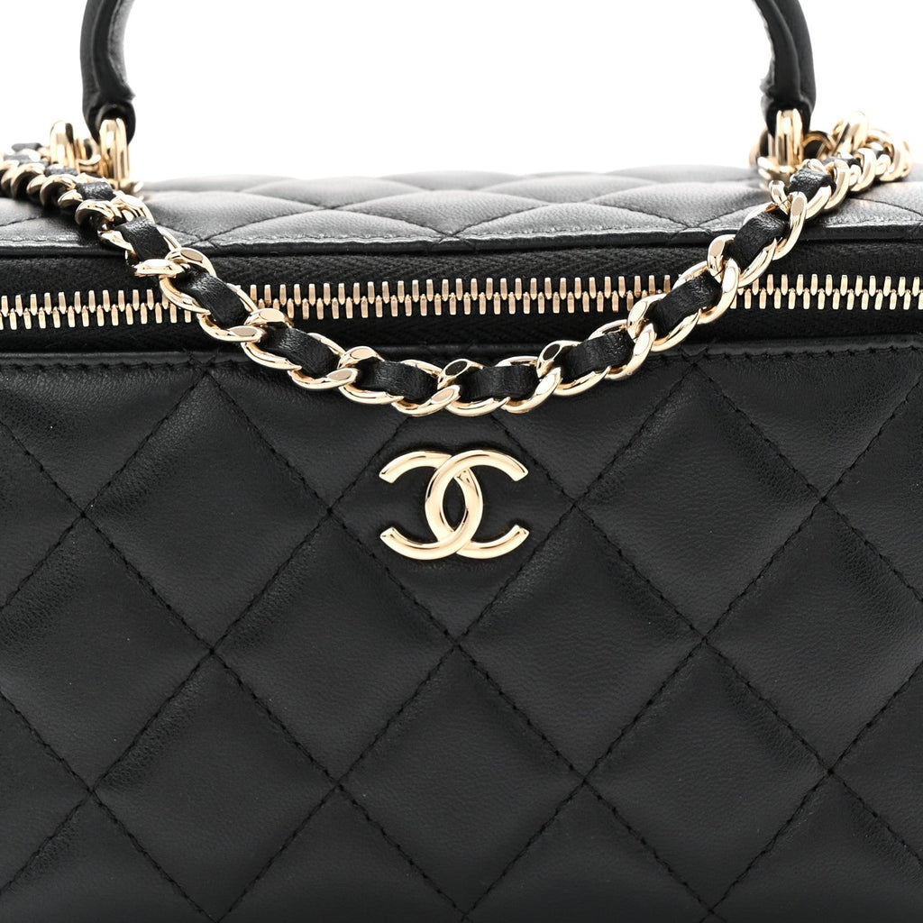 Lambskin Quilted Small Top Handle Vanity Case With Chain Black