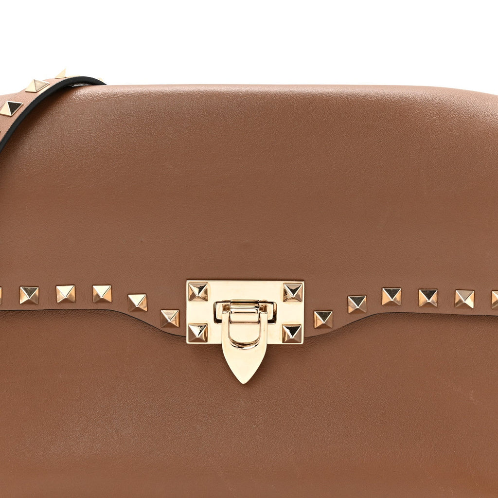 Vitello Medium Rockstud Flap Saddle Bag Brown