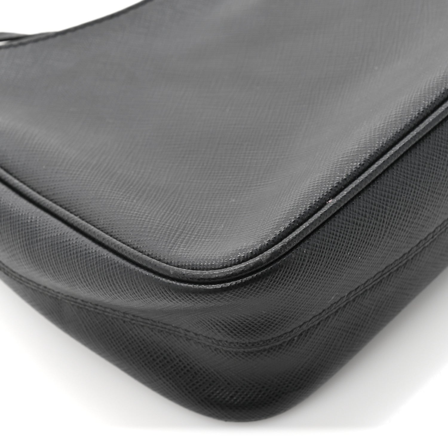 Saffiano Lux Re-Edition 2005 Shoulder Bag Black